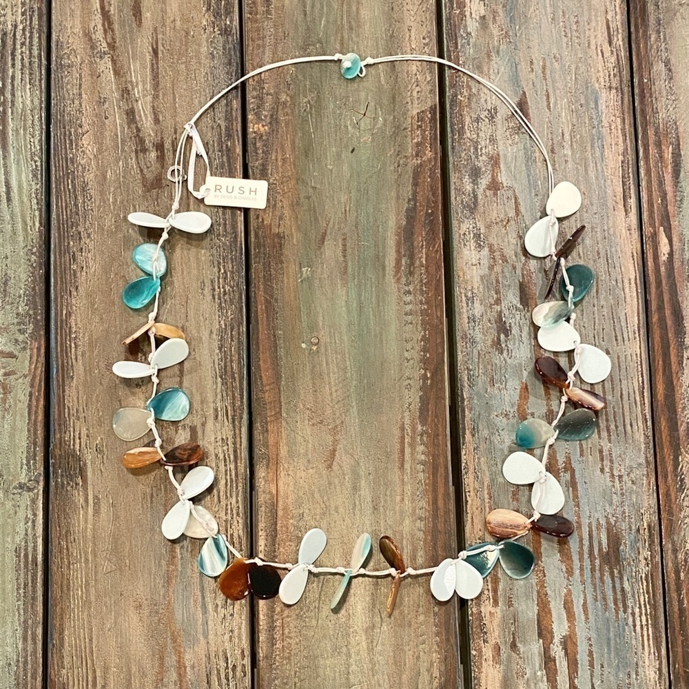 RUSH NWT By Denis & Charles Long Necklace Beachy Plastic Beaded Blues Browns - Picture 4 of 4